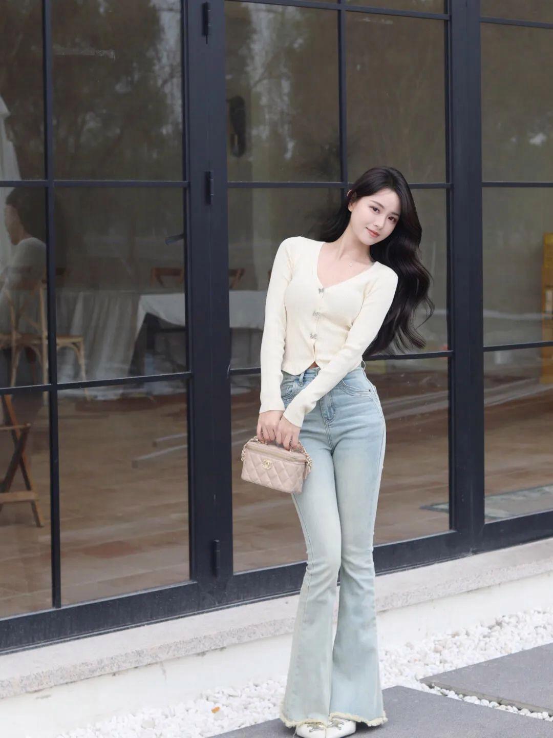 穿牛仔裤这样拍,几个动作,又漂亮又显身材了,温柔有气质