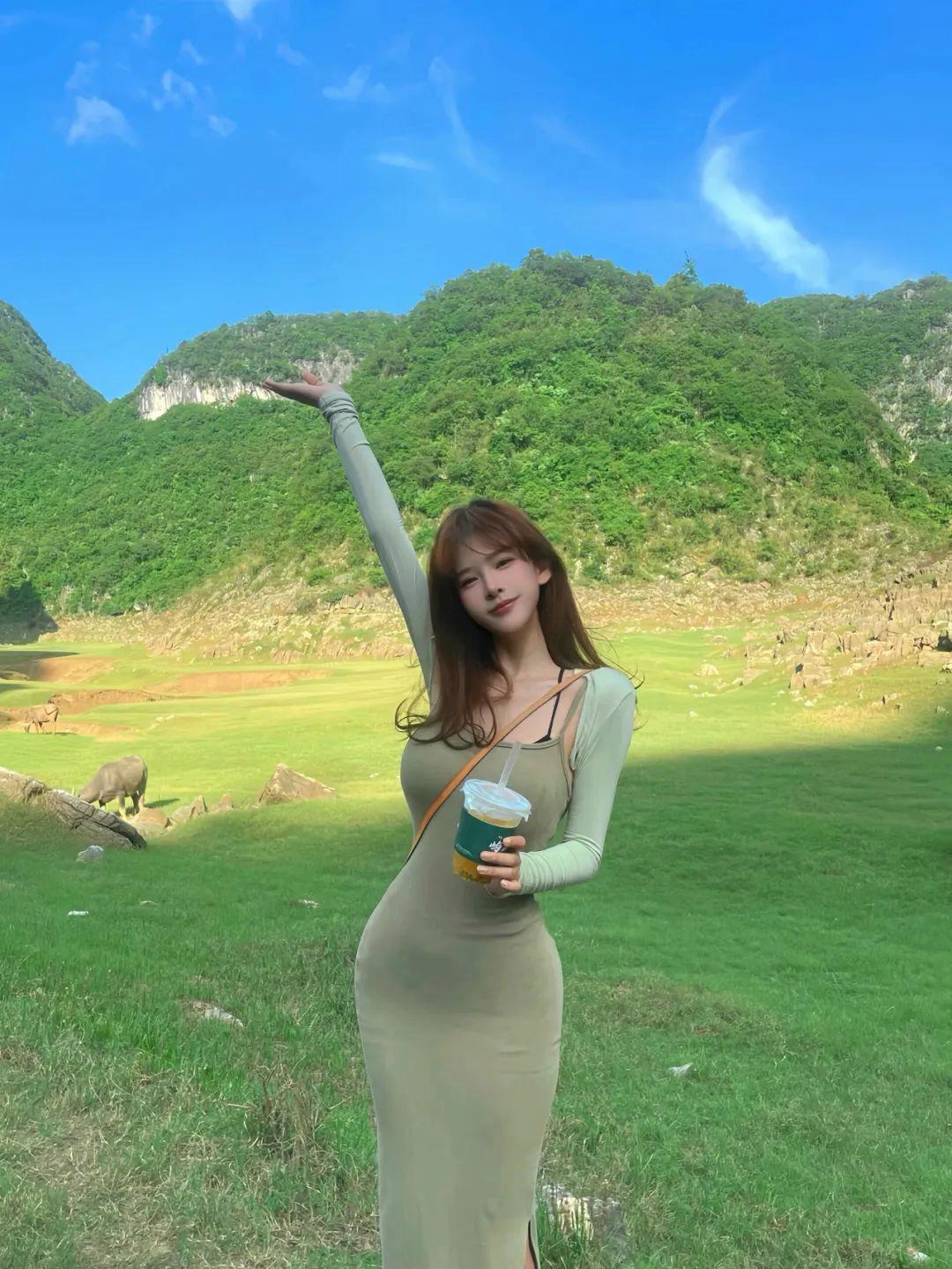 草原拍照收藏起来,一学就会,简单出片有生命力,松弛又漂亮