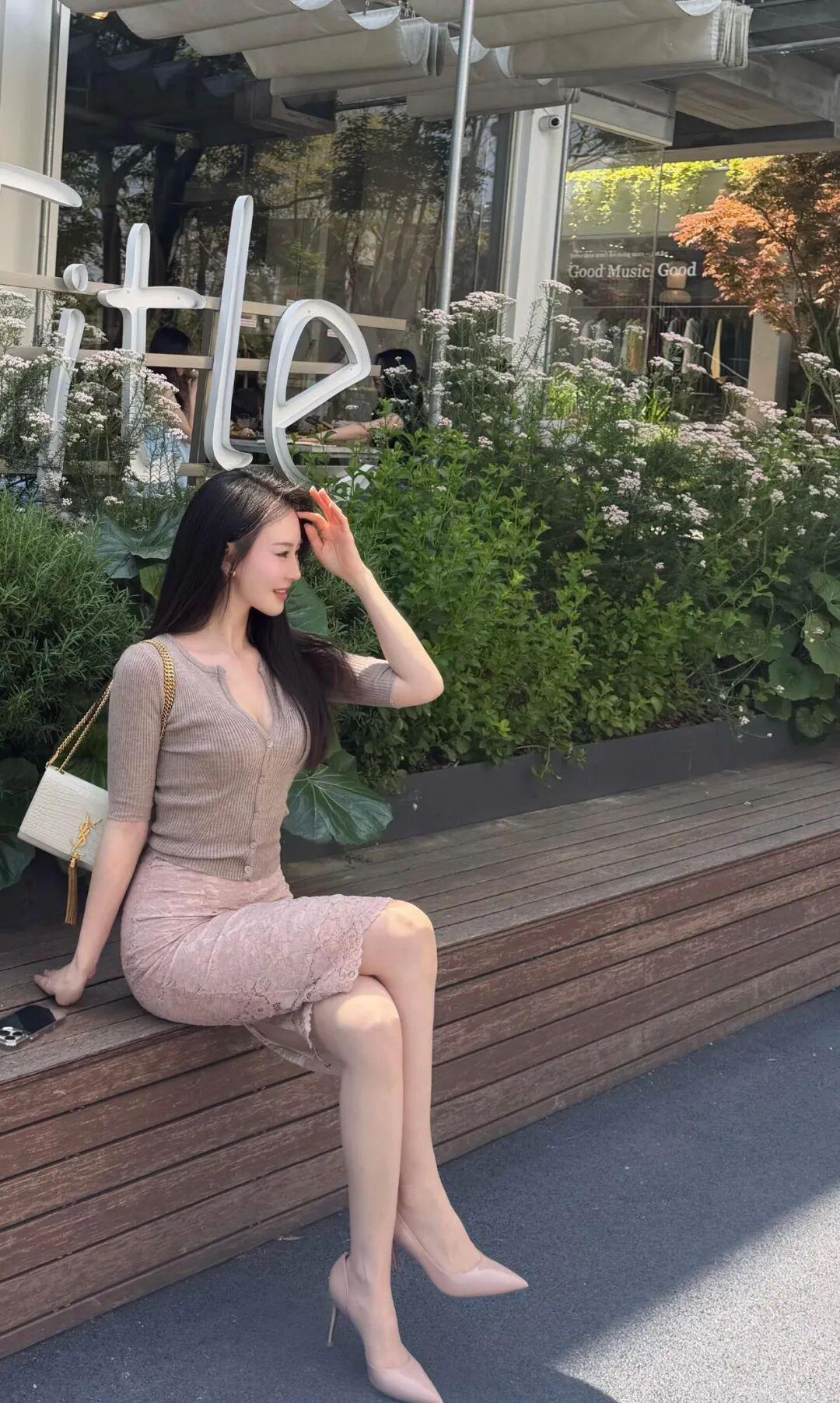 户外拍照,试试这样拍,上镜好看,松弛出片很漂亮