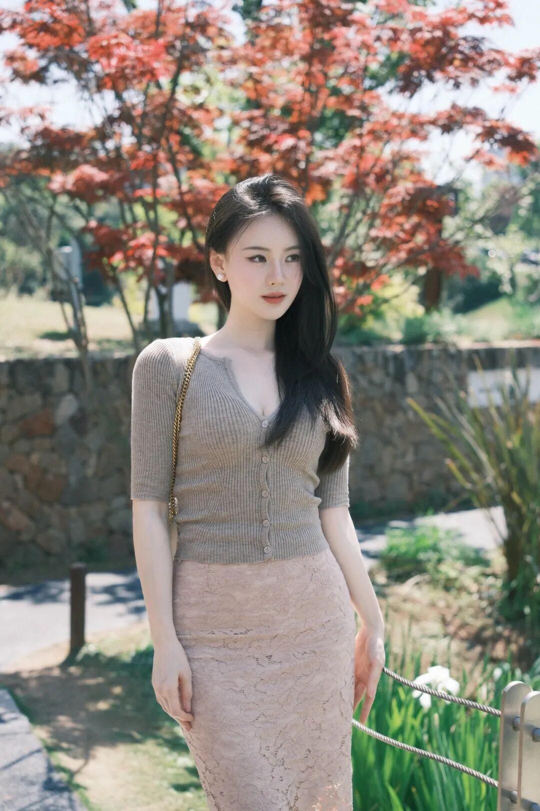 户外拍照,试试这样拍,上镜好看,松弛出片很漂亮