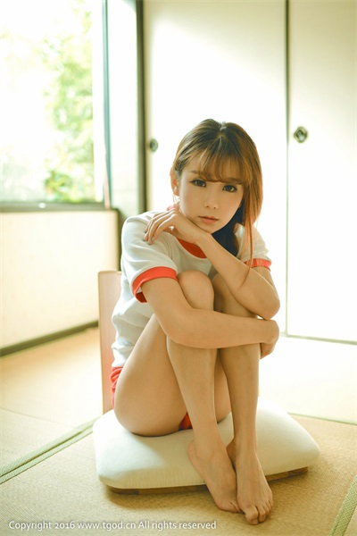 042